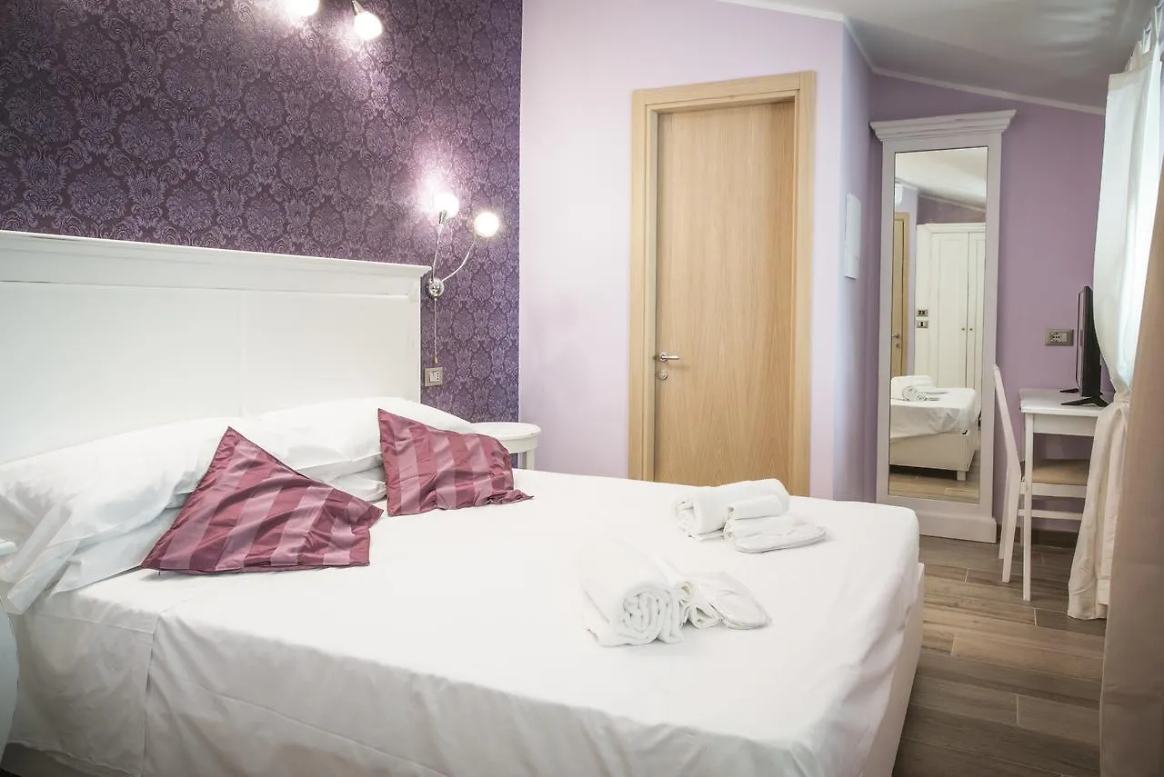 La Dimora Di Francesco Bed & Breakfast Assisi 2*,  Italy
